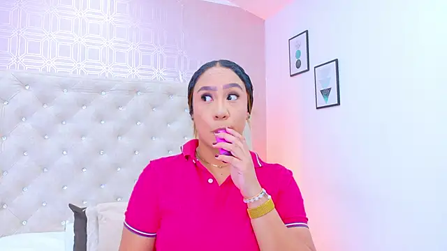 Sara Desire online show from 02-25-26, 12:37