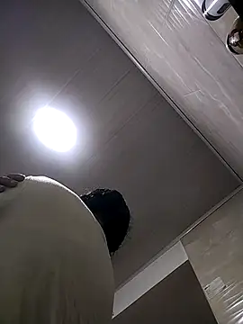 Snapshot of rebekka_simpson chatting on 10-29-25, 11:23 rebekka simpson online show from 10-29-25, 11:23