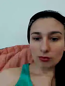 Snapshot of Bigyummmzul chatting on 12-15-24, 06:26 Bigyummmzul online show from 12-15-24, 06:26