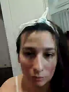 Snapshot of Bigyummmzul chatting on 12-24-24, 11:33 Bigyummmzul online show from 12-24-24, 11:33