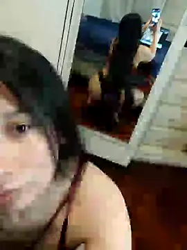 Snapshot of Bigyummmzul chatting on 12-28-24, 12:36 Bigyummmzul online show from 12-28-24, 12:36