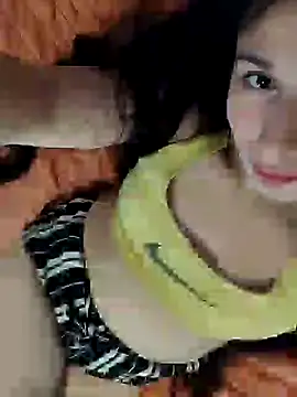 Snapshot of Bigyummmzul chatting on 01-25-25, 10:18 Bigyummmzul online show from 01-25-25, 10:18