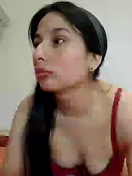 Snapshot of Bigyummmzul chatting on 02-01-25, 11:58 Bigyummmzul online show from 02-01-25, 11:58