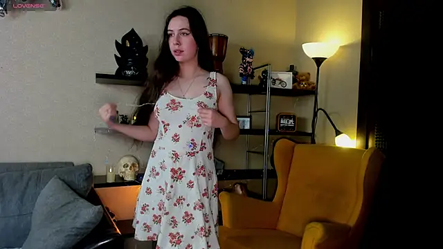 Snapshot of Kete_Moon chatting on 01-15-25, 02:49 Kete Moon online show from 01-15-25, 02:49