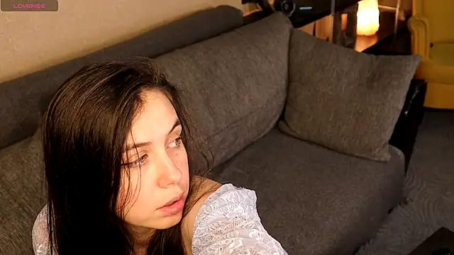 Snapshot of Kete_Moon chatting on 10-13-25, 12:21 Kete Moon online show from 10-13-25, 12:21
