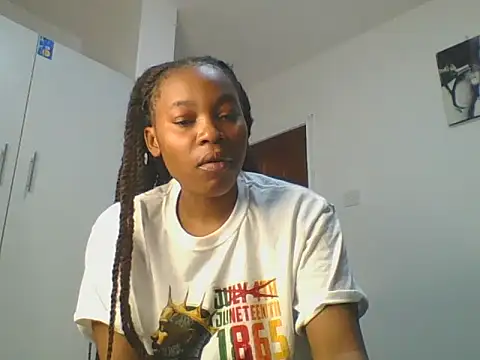  Becky002 online show from 05-20-26, 03:07