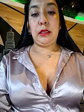 Bella keny online show from 11-15-25, 06:59