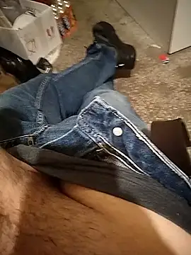 A man in public online show from 09-30-25, 06:24