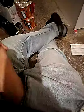 A man in public online show from 10-18-25, 08:15