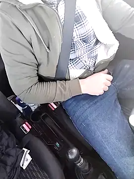 A man in public online show from 01-08-26, 07:54