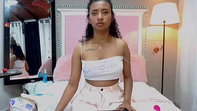 JessyZoe online show from 01-23-25, 12:19