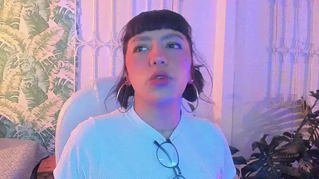 cute hollywood online show from 02-04-26, 11:49