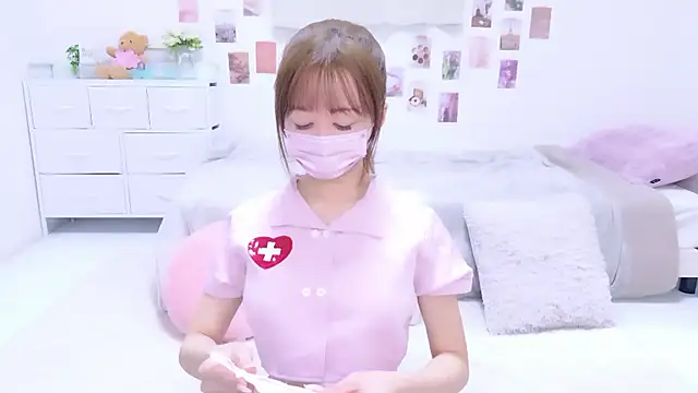 Snapshot of chihiro_ri chatting on 10-10-25, 11:15 chihiro ri online show from 10-10-25, 11:15