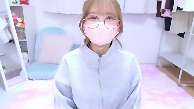 Snapshot of chihiro_ri chatting on 11-08-25, 11:36 chihiro ri online show from 11-08-25, 11:36