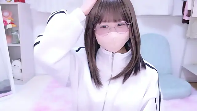 Snapshot of chihiro_ri chatting on 01-12-26, 04:56 chihiro ri online show from 01-12-26, 04:56