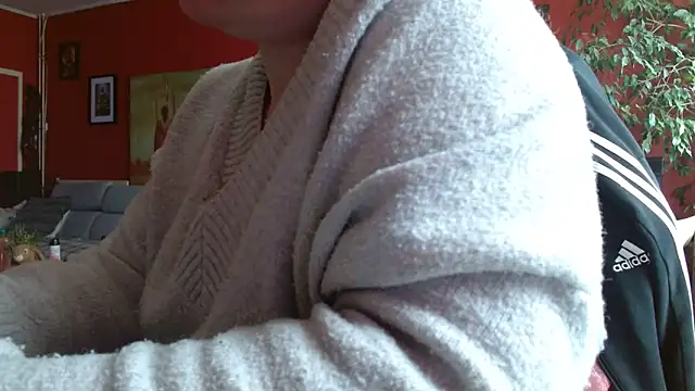 cruellaculdenfer67 online show from 03-24-26, 02:11