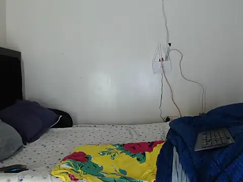 island girls22 online show from 09-18-25, 01:13