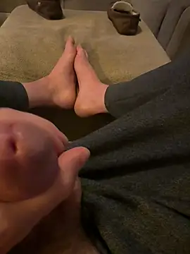 Feettlover69 online show from 05-18-26, 07:31