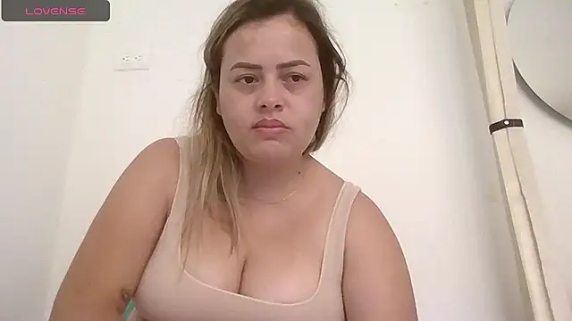 saramartinez1000 online show from 05-22-26, 03:39