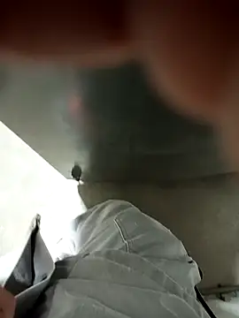 Snapshot of Din0071 chatting on 02-08-25, 02:16 Din0071 online show from 02-08-25, 02:16