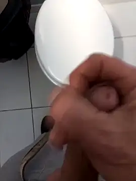 Snapshot of Din0071 chatting on 03-22-25, 02:14 Din0071 online show from 03-22-25, 02:14