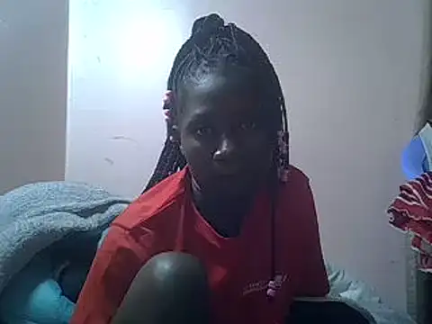 Snapshot of Petite_rider chatting on 02-03-25, 02:45 Petite rider online show from 02-03-25, 02:45