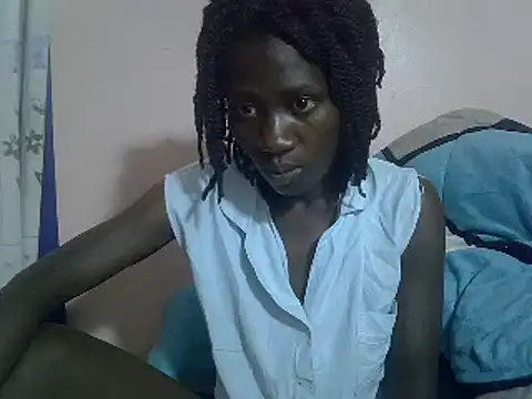 Snapshot of Petite_rider chatting on 03-18-25, 04:58 Petite rider online show from 03-18-25, 04:58
