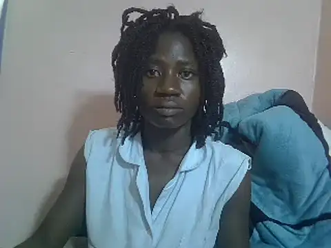Snapshot of Petite_rider chatting on 03-19-25, 07:40 Petite rider online show from 03-19-25, 07:40