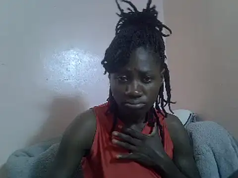 Snapshot of Petite_rider chatting on 03-21-25, 11:01 Petite rider online show from 03-21-25, 11:01