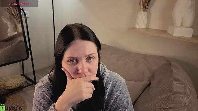 Kvetachka online show from 11-25-25, 01:49