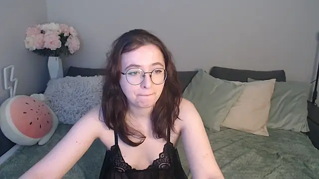 Mini Diva online show from 03-14-25, 09:14