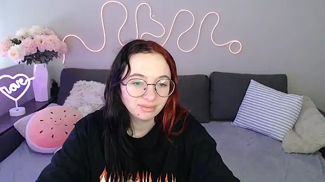 Mini Diva online show from 11-12-25, 09:10