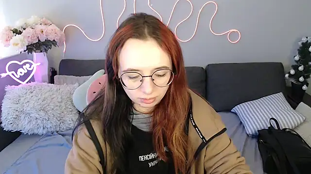 Mini Diva online show from 02-01-26, 09:08