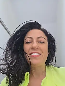 lovewildguy1 online show from 04-21-26, 06:09