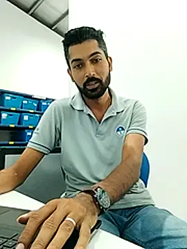 Snapshot of Heman100492 chatting on 10-16-25, 09:43 Heman100492 online show from 10-16-25, 09:43