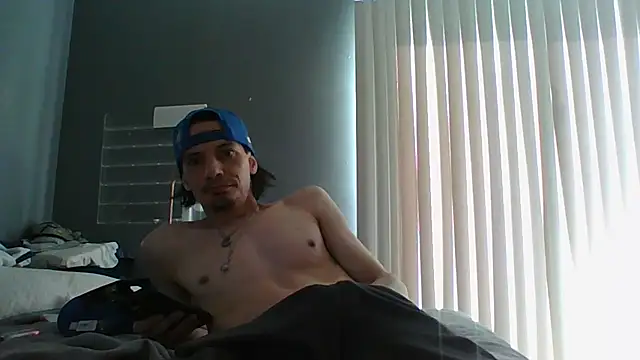 Snapshot of gifted723 chatting on 12-02-25, 08:15 gifted723 online show from 12-02-25, 08:15