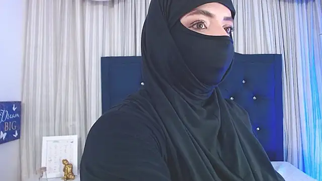 Snapshot of Uzra_hayed chatting on 12-27-24, 11:10 Uzra hayed online show from 12-27-24, 11:10