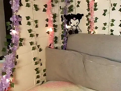 VictoireFeller online show from 01-07-25, 12:55