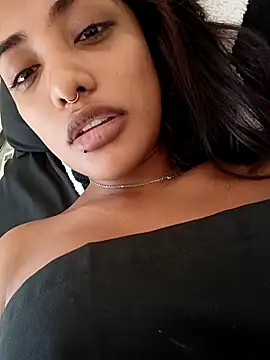 VictoireFeller online show from 09-13-25, 03:12