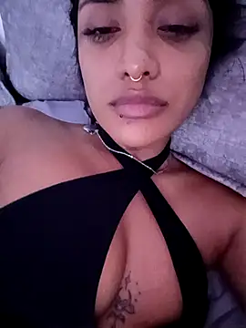 VictoireFeller online show from 10-08-25, 03:15