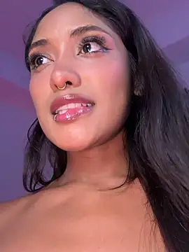 VictoireFeller online show from 02-07-26, 12:36