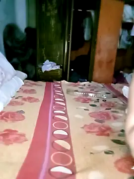 Snapshot of Meral1 chatting on 10-07-25, 01:08 Meral1 online show from 10-07-25, 01:08