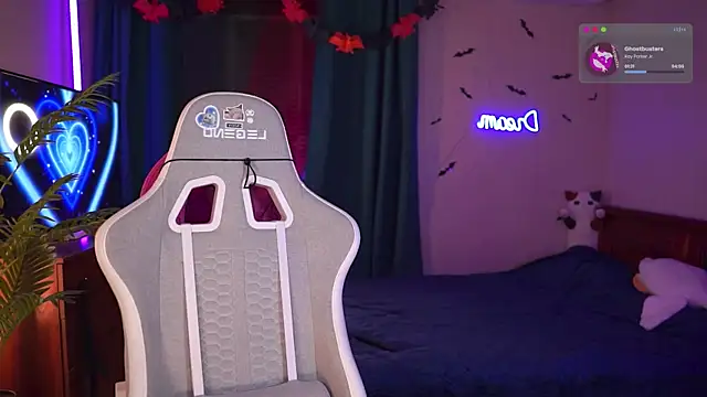 Kamila icee online show from 11-01-25, 08:33