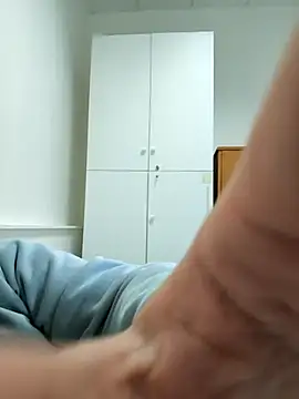 onbifeet online show from 03-04-25, 02:21