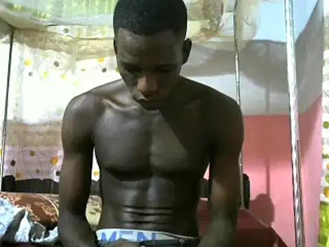 Snapshot of Bigras0011 chatting on 02-19-25, 03:50 Bigras0011 online show from 02-19-25, 03:50