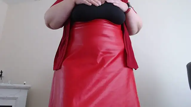 MilfGina online show from 02-05-25, 12:49