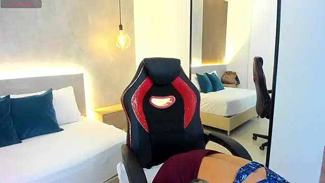 zoe danae  online show from 01-08-26, 12:07