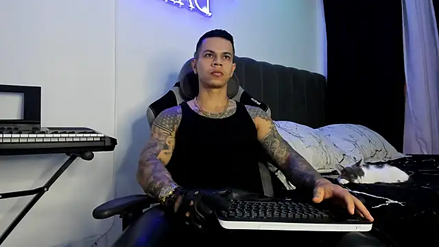 Aron Dark online show from 02-22-25, 12:40