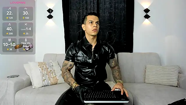 Aron Dark online show from 11-28-25, 10:34