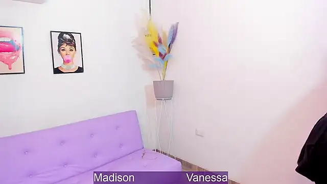 Wetnaughtygirls online show from 11-21-25, 01:26